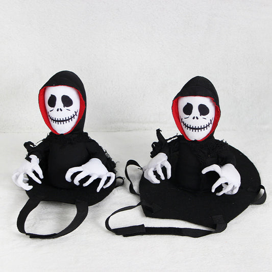Mascotas de Halloween en divertidas capas de peluche